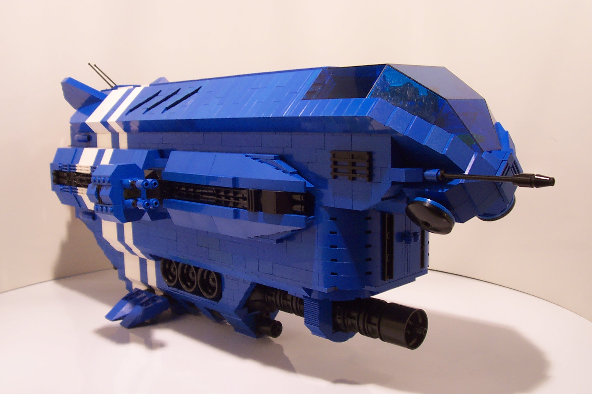 blue_ship_002.jpg