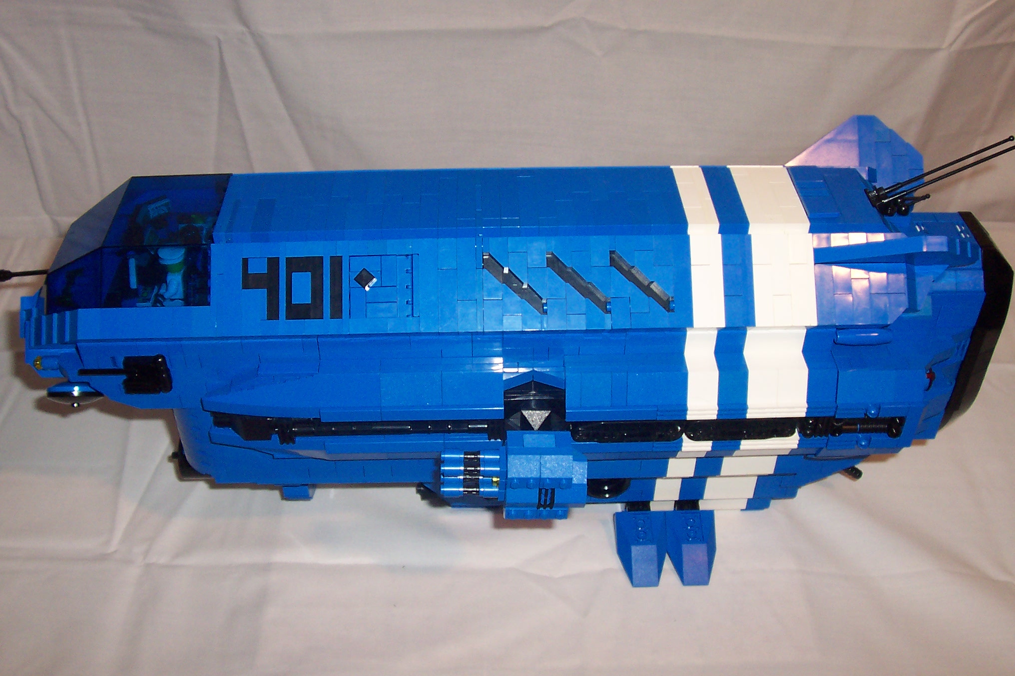 blue_ship_016.jpg