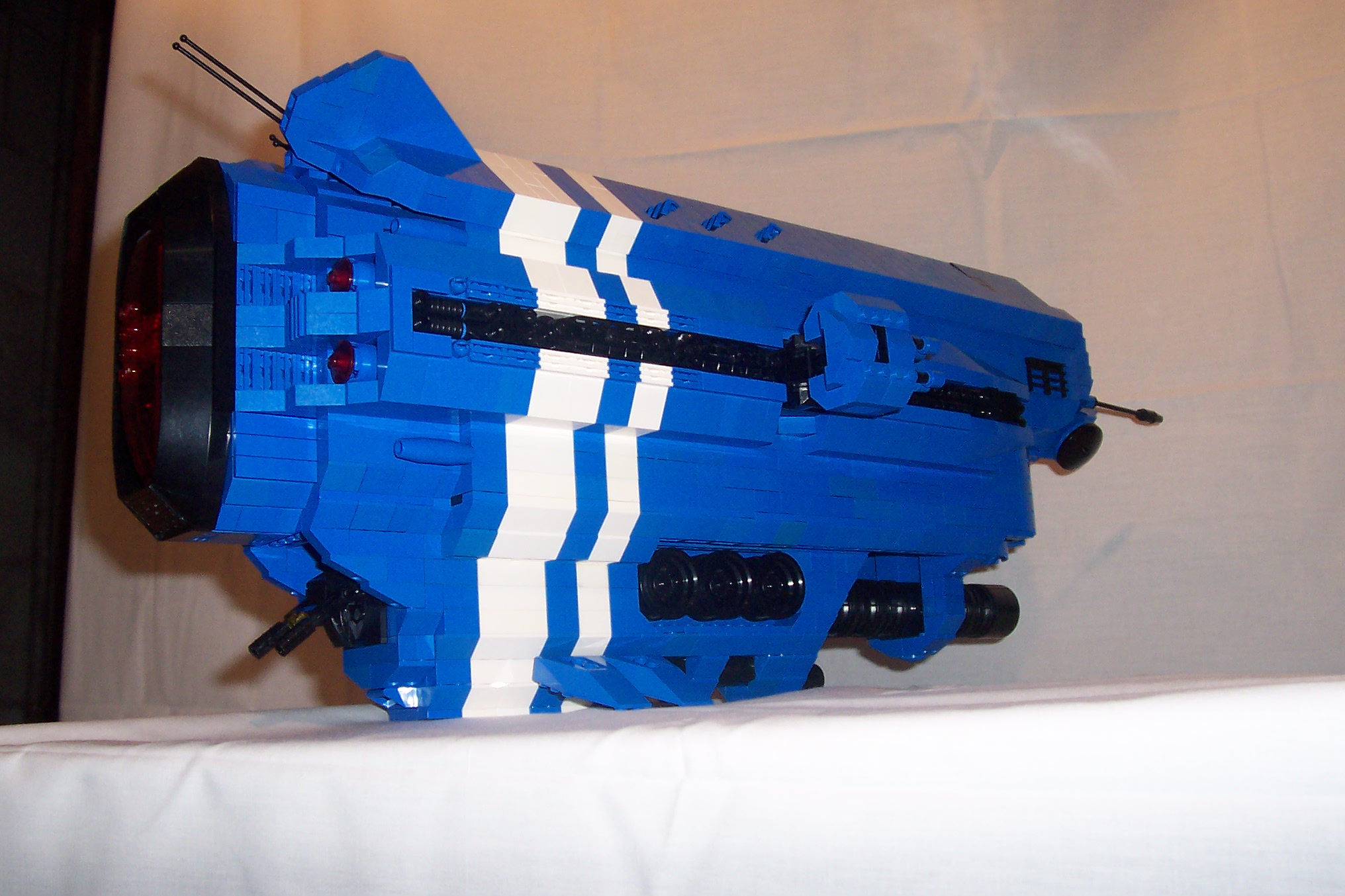blue_ship_040.jpg