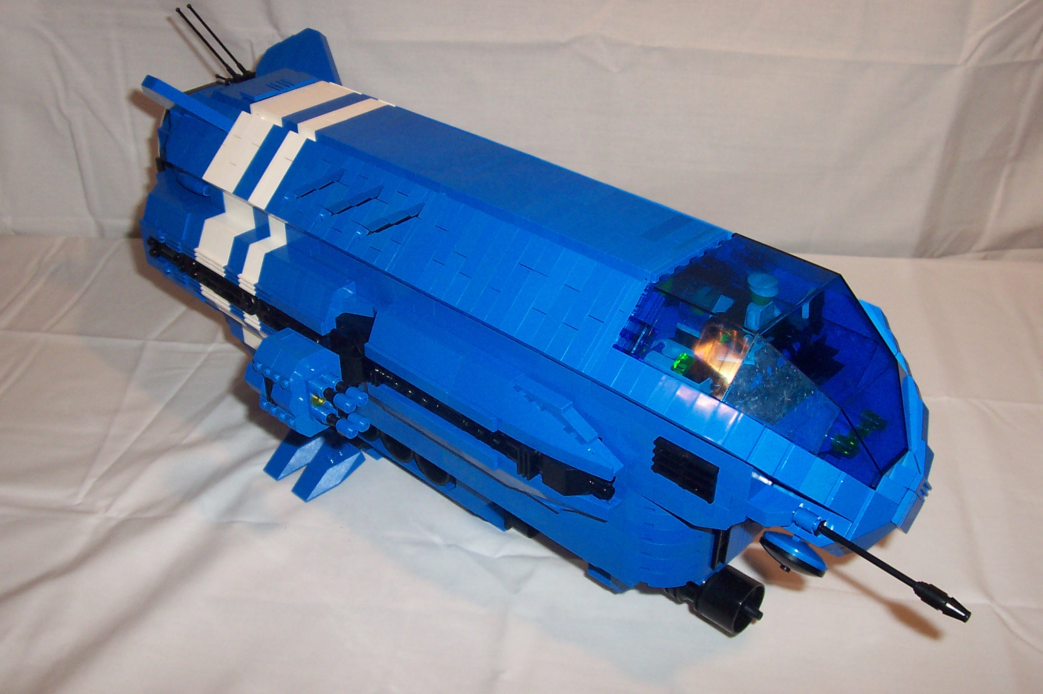 blue_ship_041.jpg