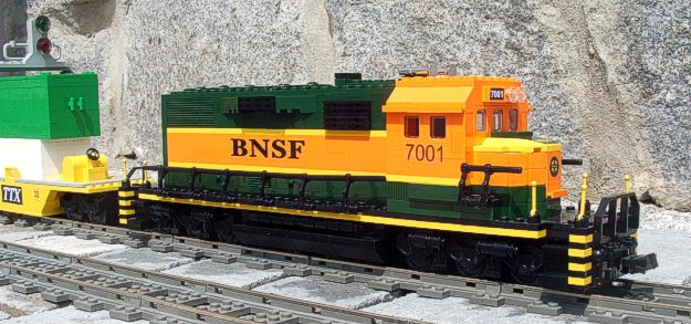 sd40-2_7001_bnsf.jpg