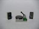 02-turntable.jpg