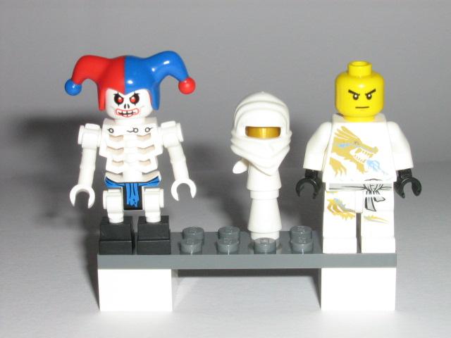 minifigs.jpg