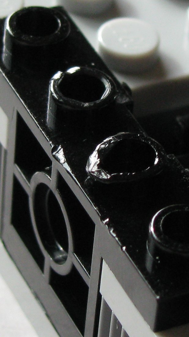 6585_damaged_studs_close.jpg