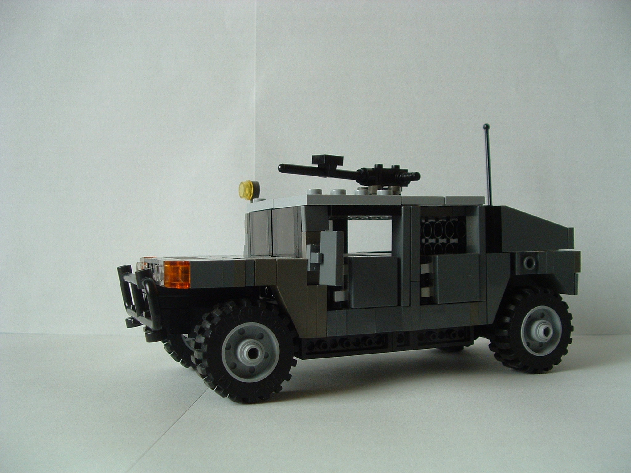 humvee_hummer.jpg