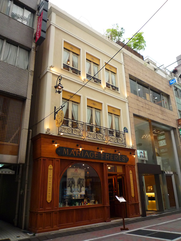 bft_tearoom04.jpg