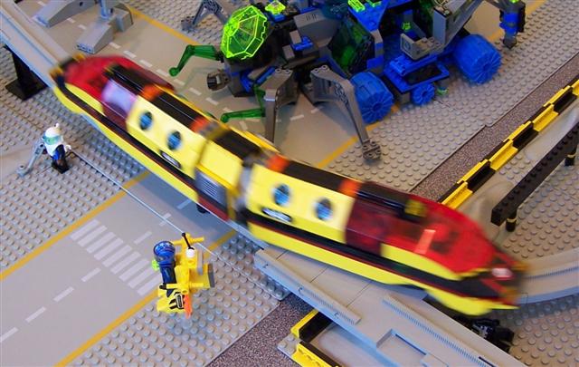 smonorail2.jpg