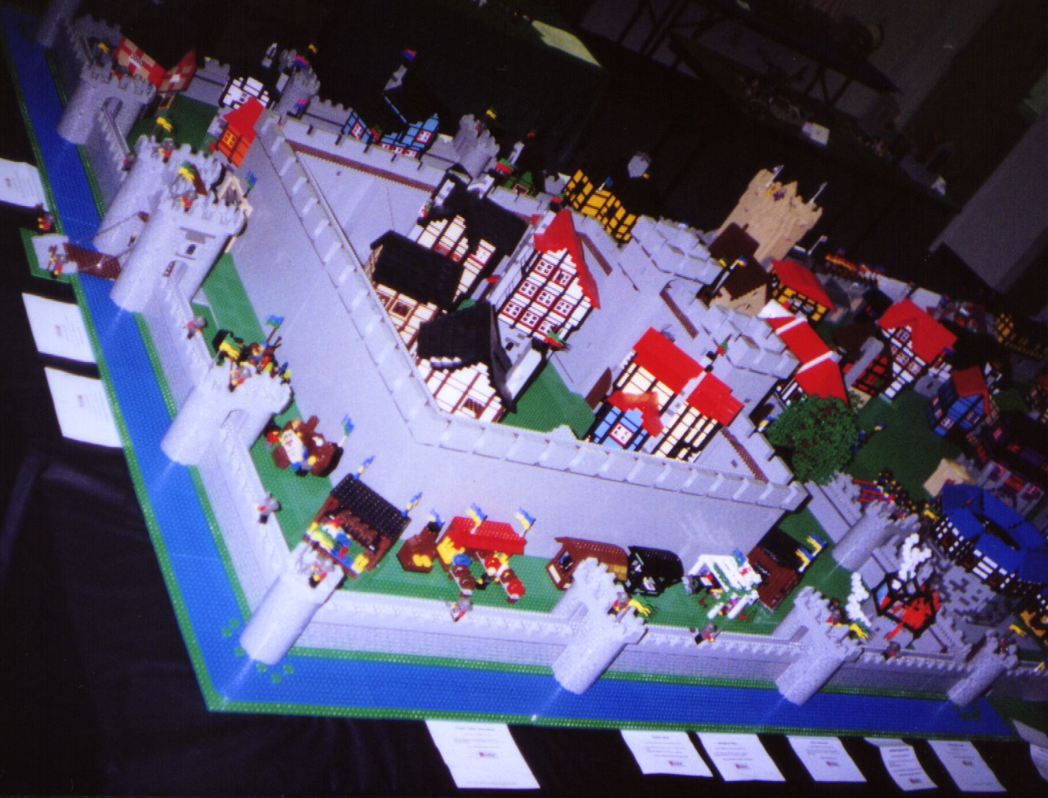 castle02.jpg