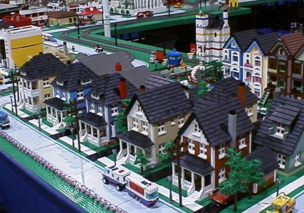 gat0105houses01.jpg