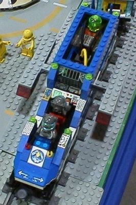 gat0105spacetrain07.jpg
