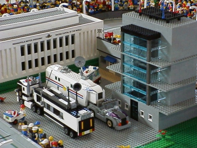 indy01.jpg