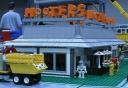 hooters1.jpg