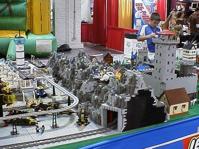 kpmoonbase5.jpg