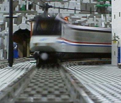 ke05tmetro.jpg