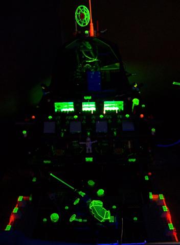 sdark1s.jpg