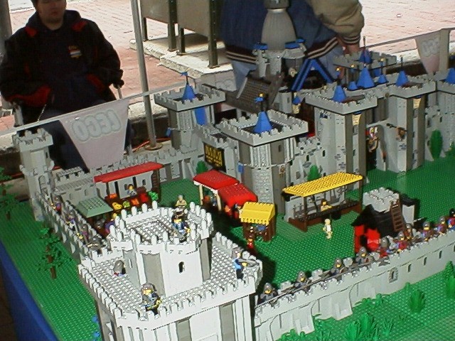 kd05castle1.jpg