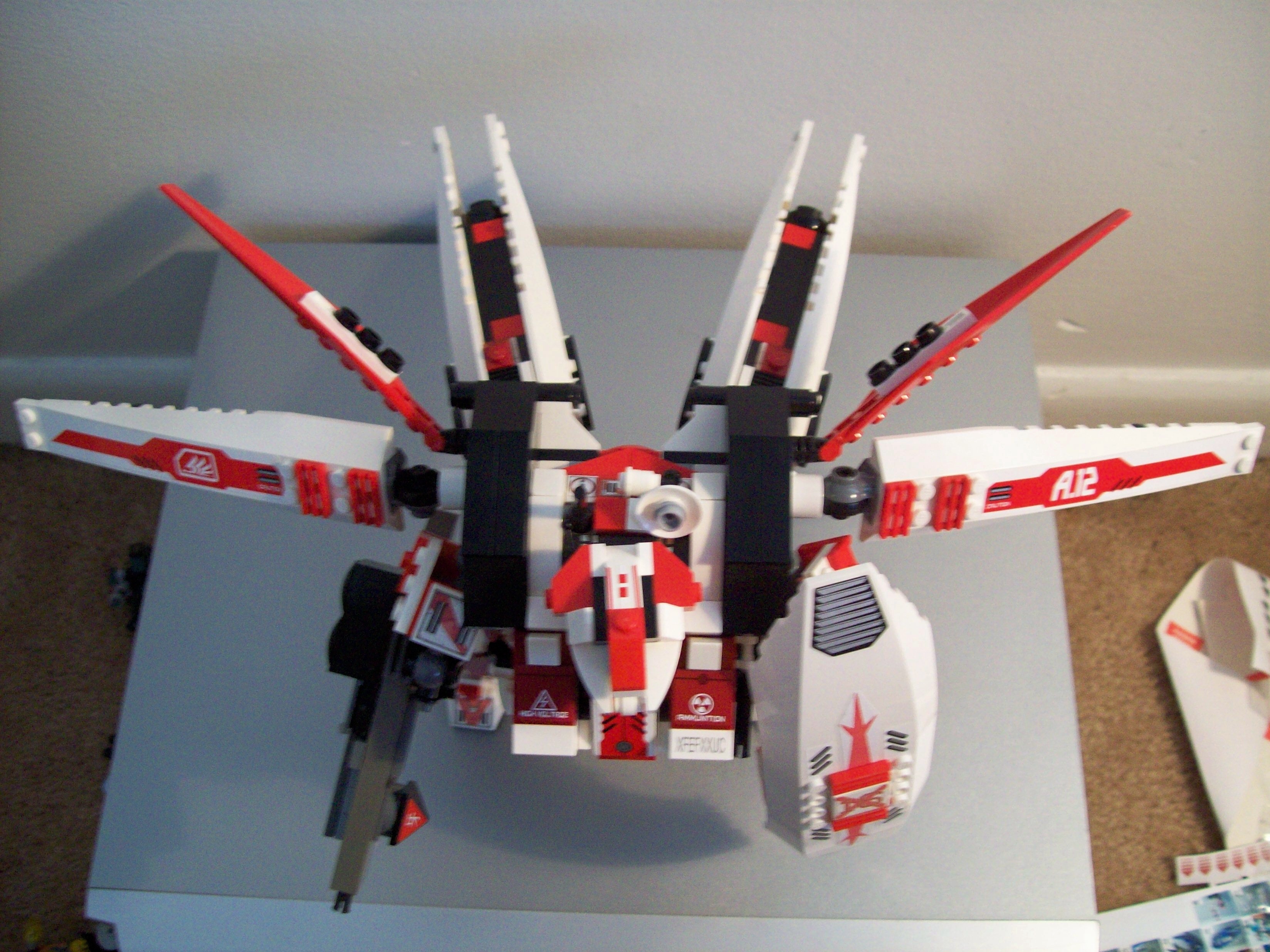 airwing_pack_open_1.jpg