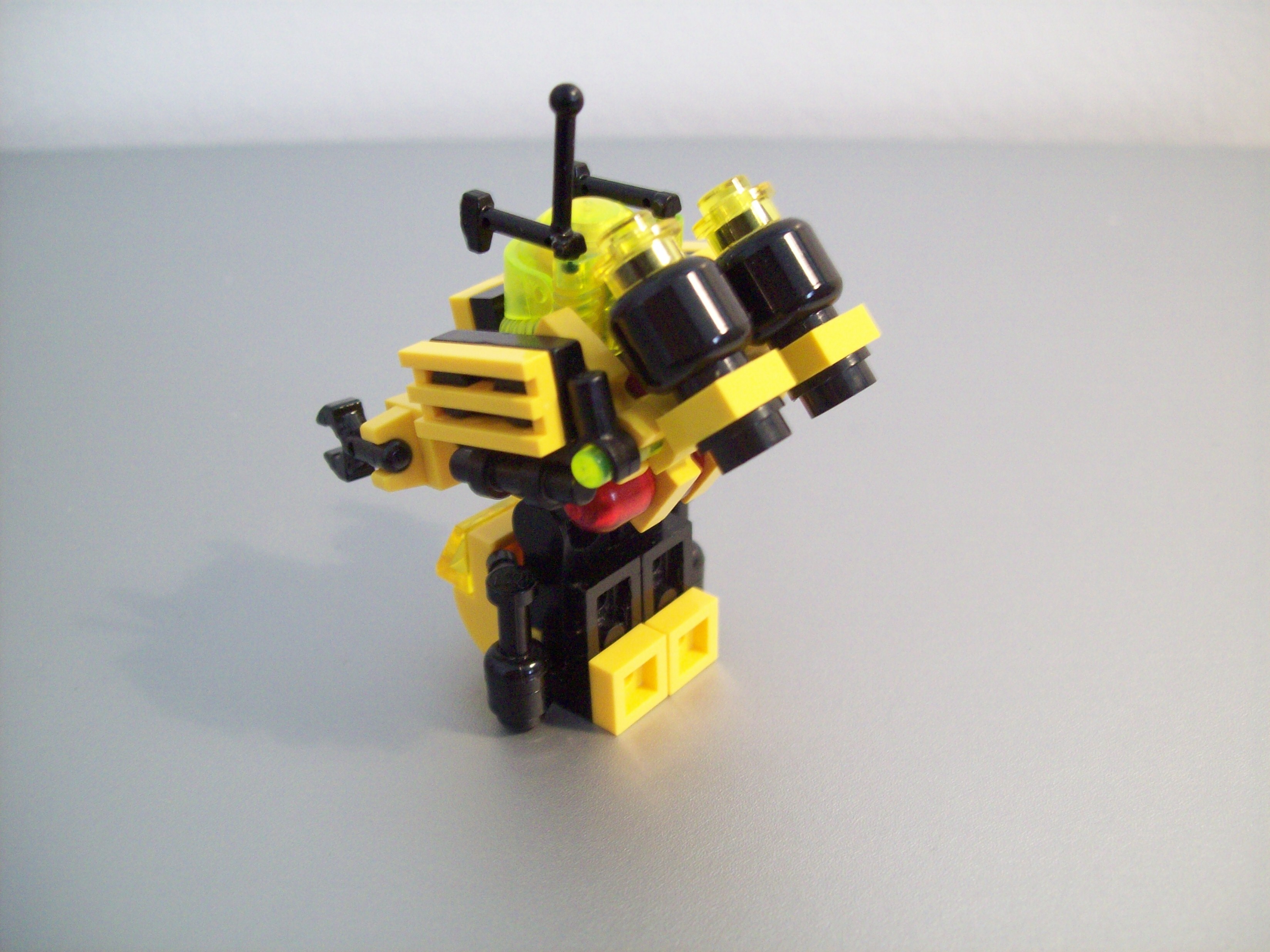 eva_exoskeleton_2.jpg