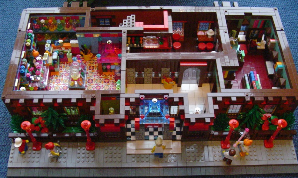 a_building_bottom.jpg