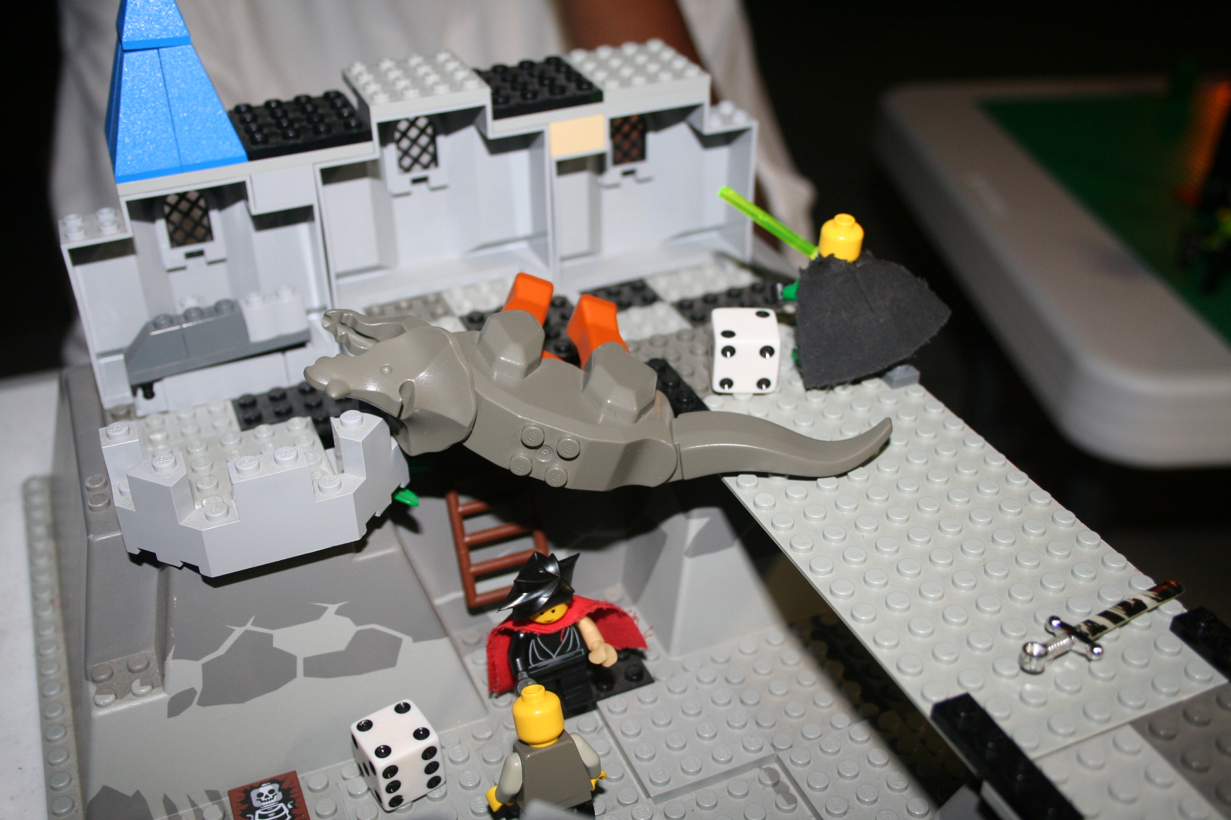 triceratops_falling_on_vincent_valentine.jpg