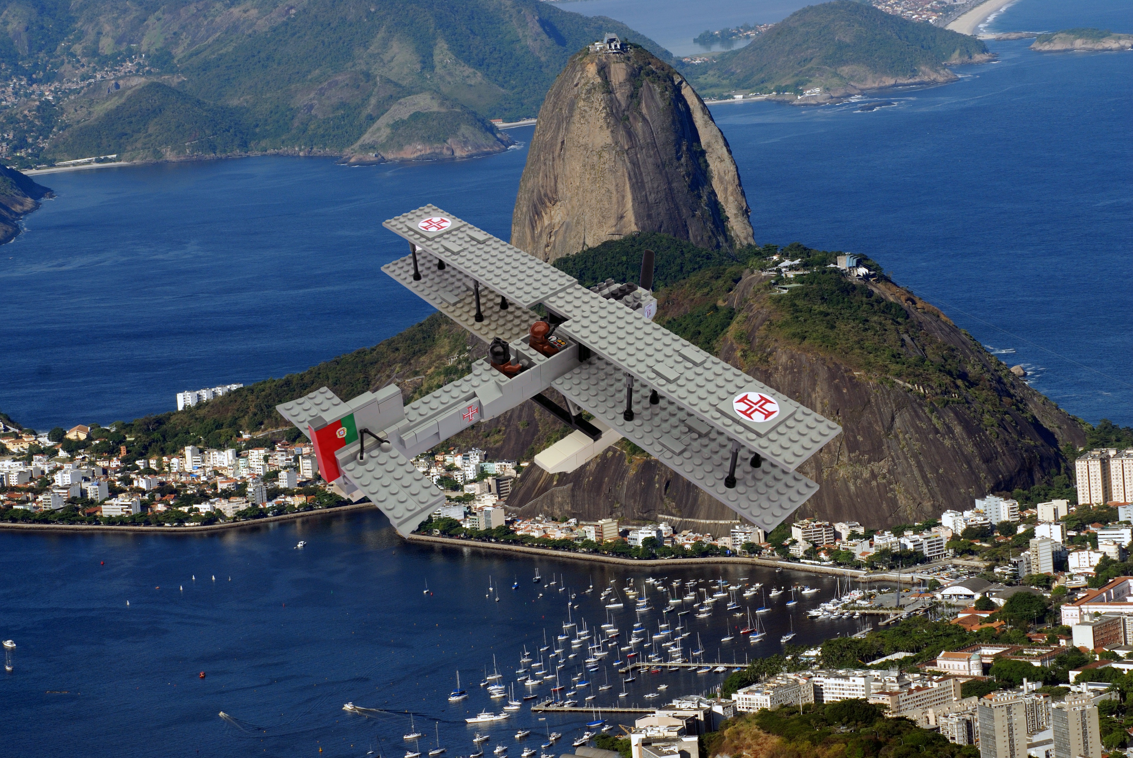 fairey_iiid_flying_over_pao_de_acucar.jpg