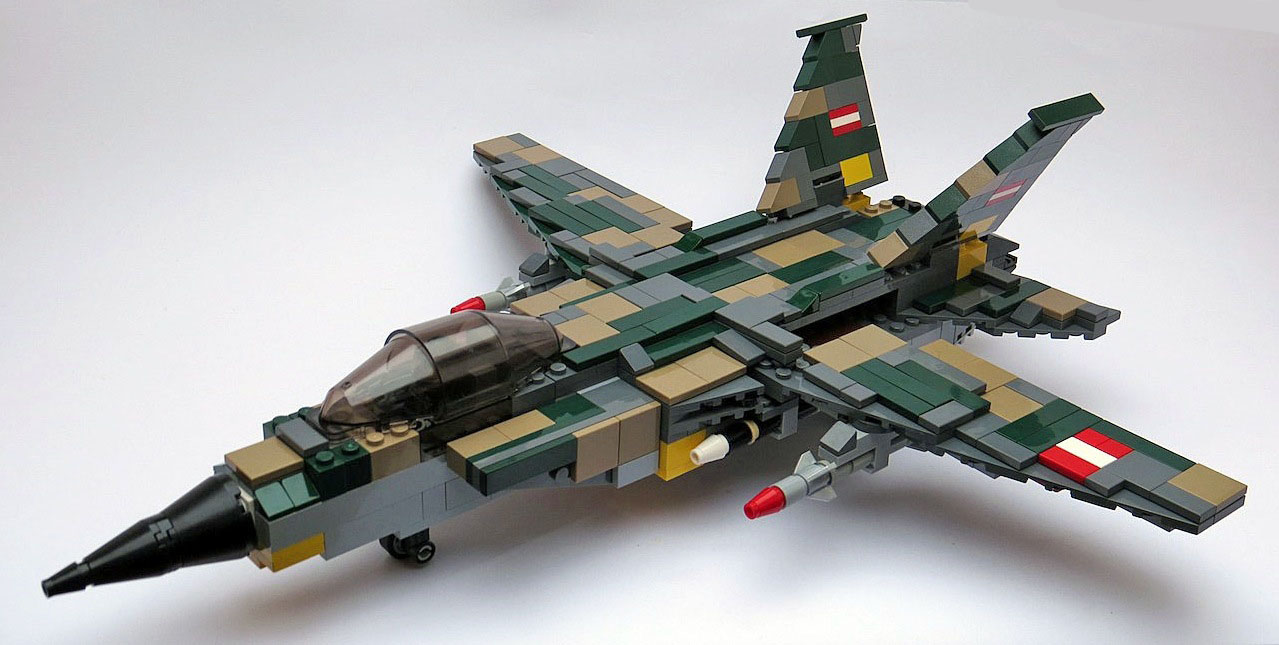 ultra-nemesis_fighter_wings_folded.jpg