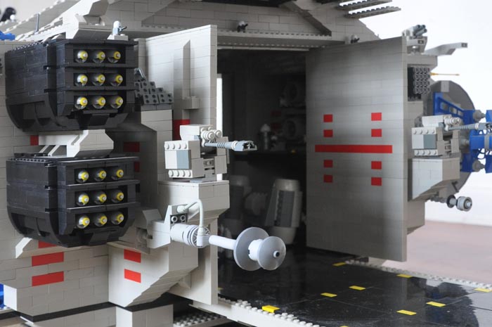 0048_spacecraft_carrier.jpg
