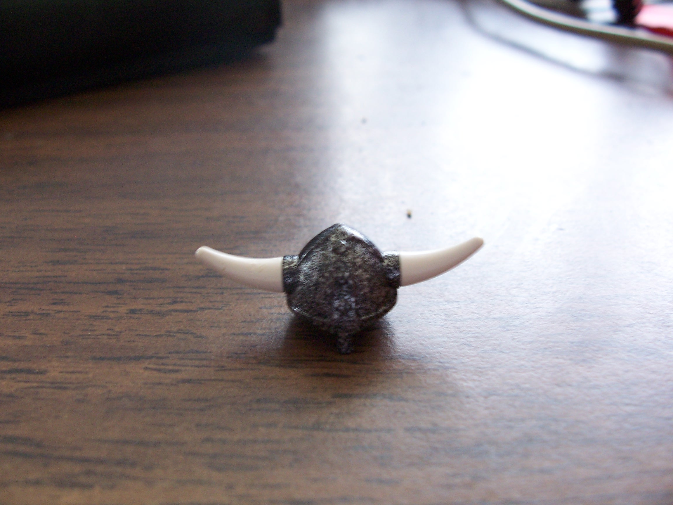horned_helm.jpg