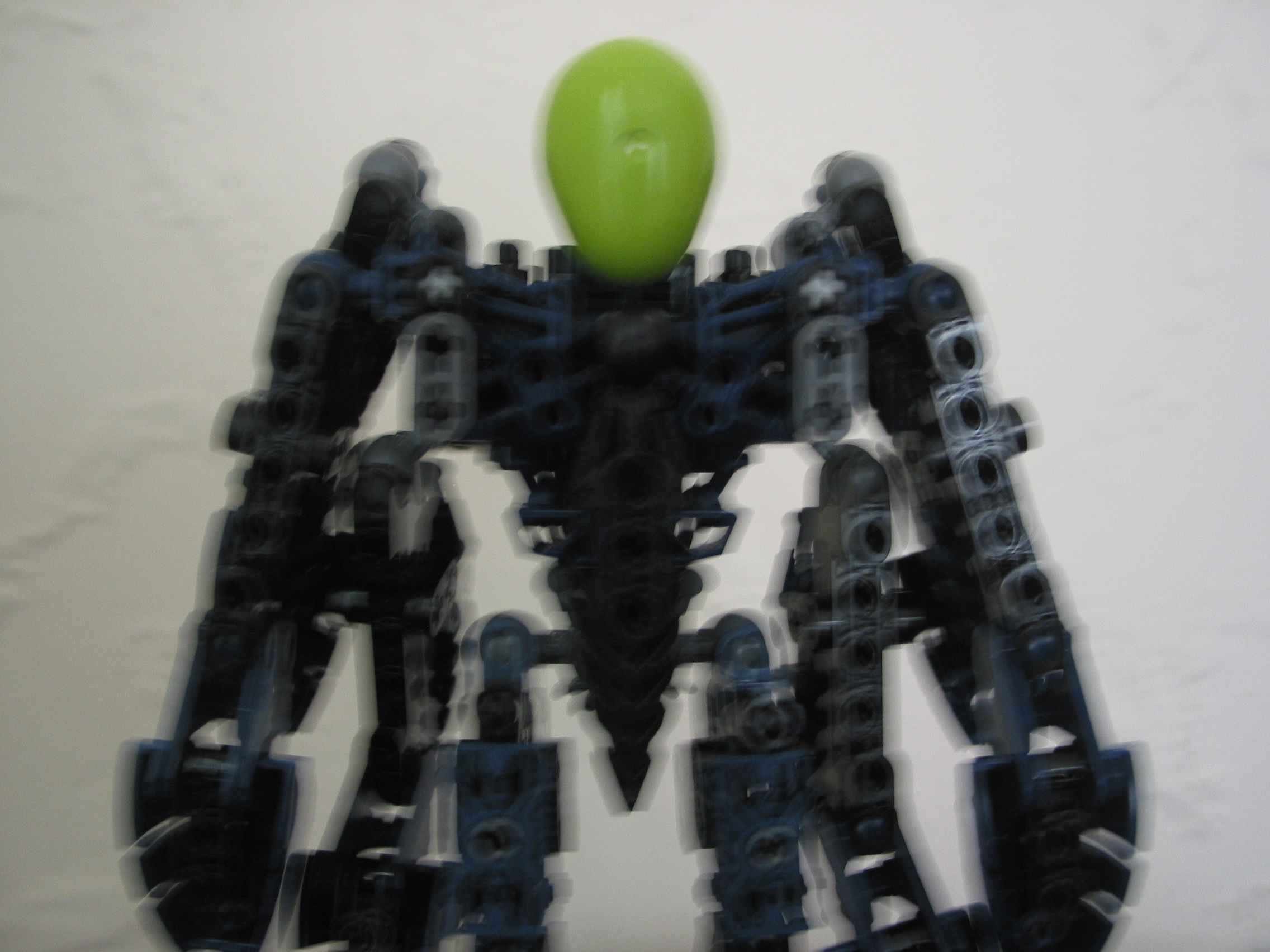 self_moc2_002.jpg