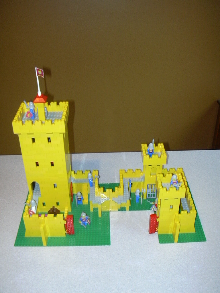 yellow_tower_02.jpg