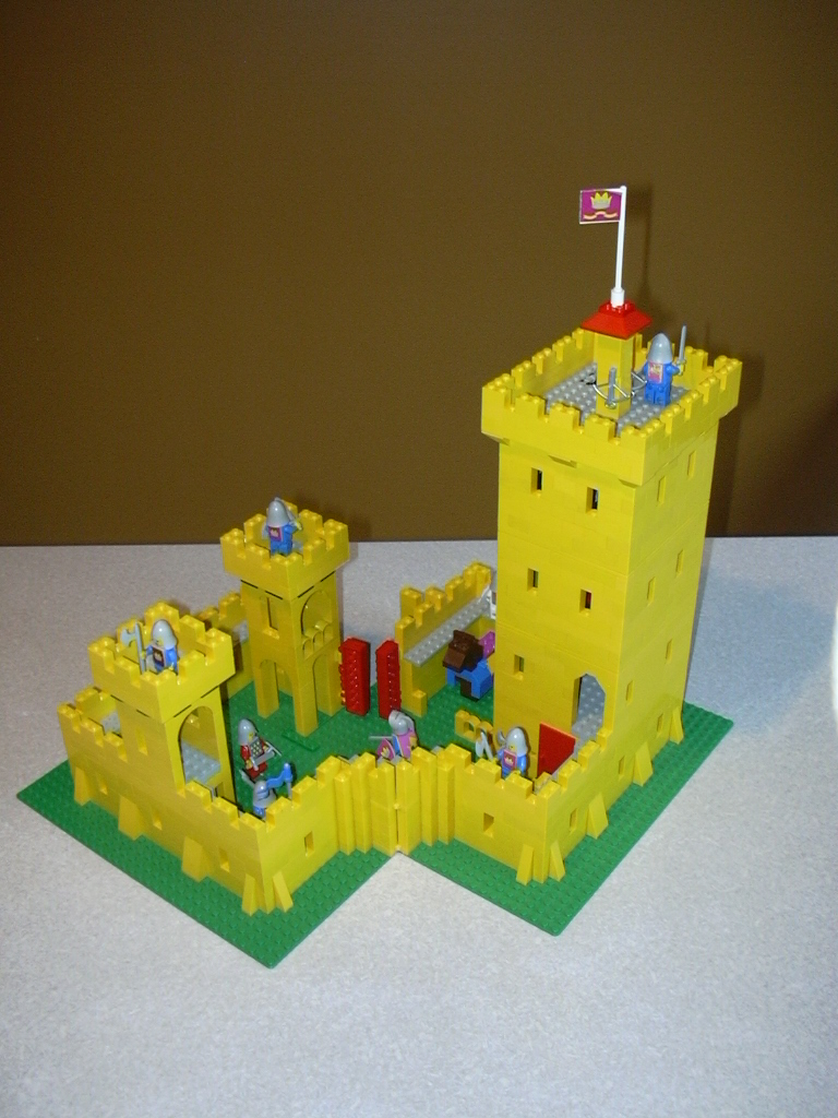 yellow_tower_03.jpg