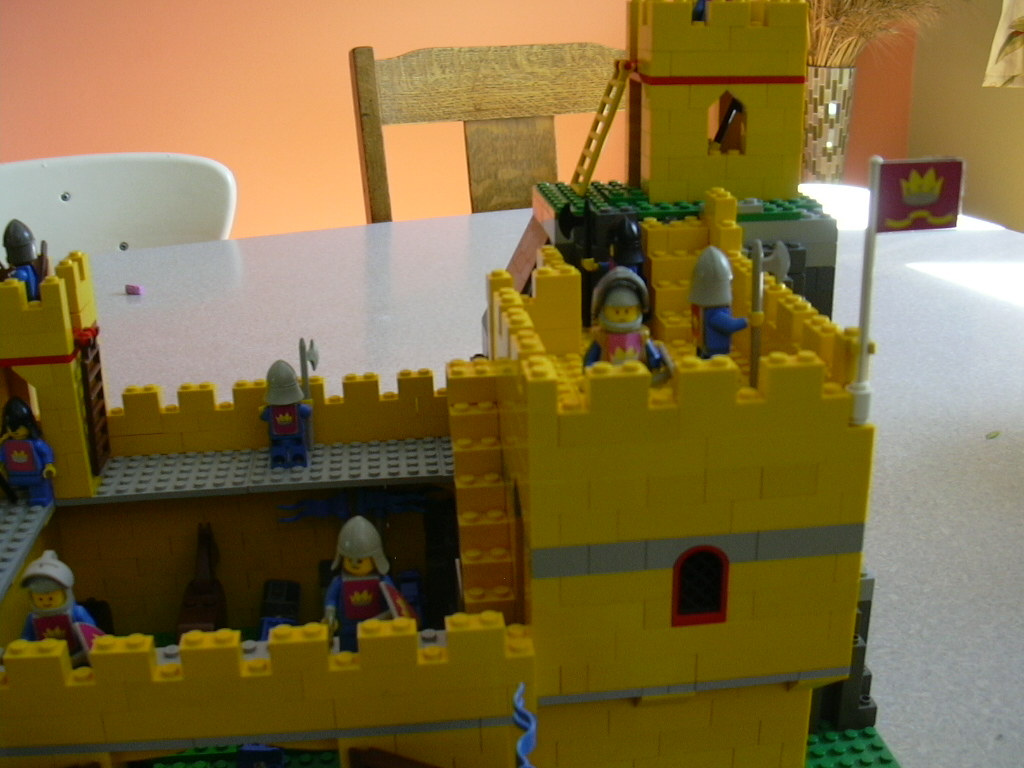 yellow_11.jpg