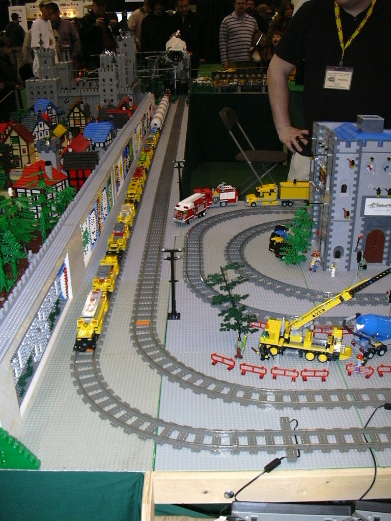supertrain_002.jpg