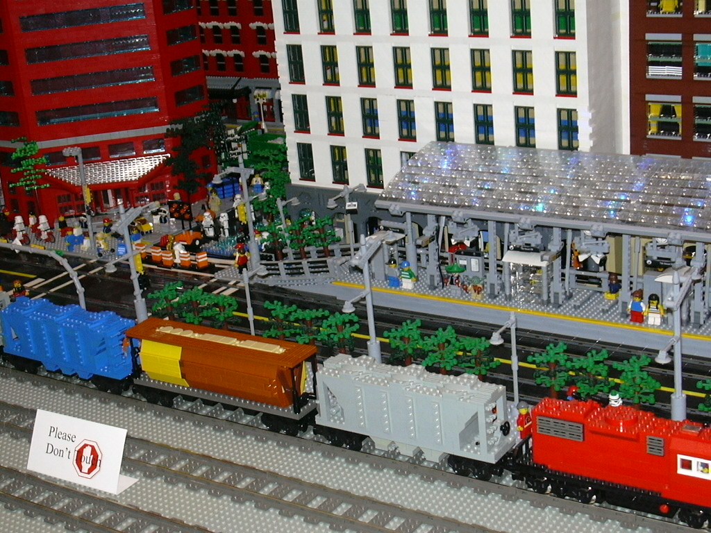 supertrain_006.jpg