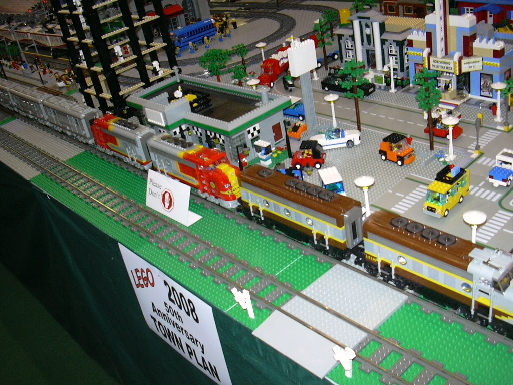 supertrain_009.jpg