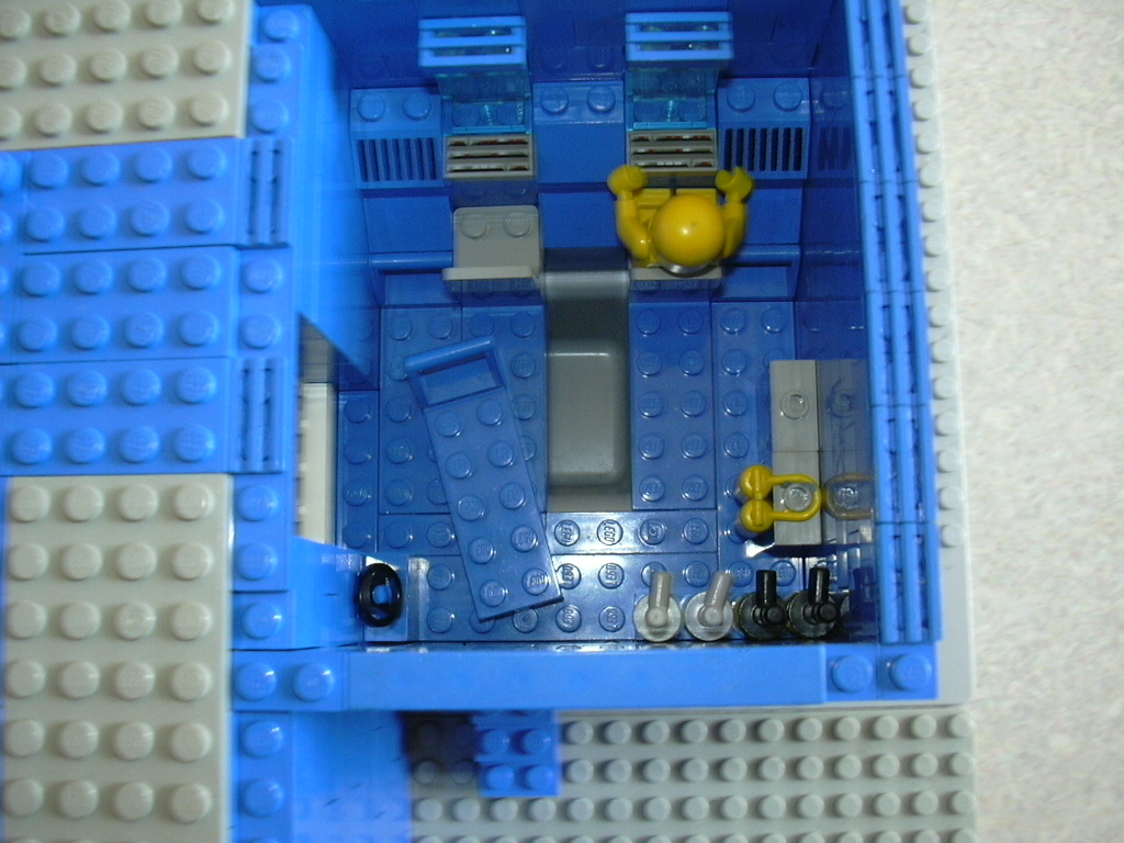 gamma_4_hanger_bay_014.jpg