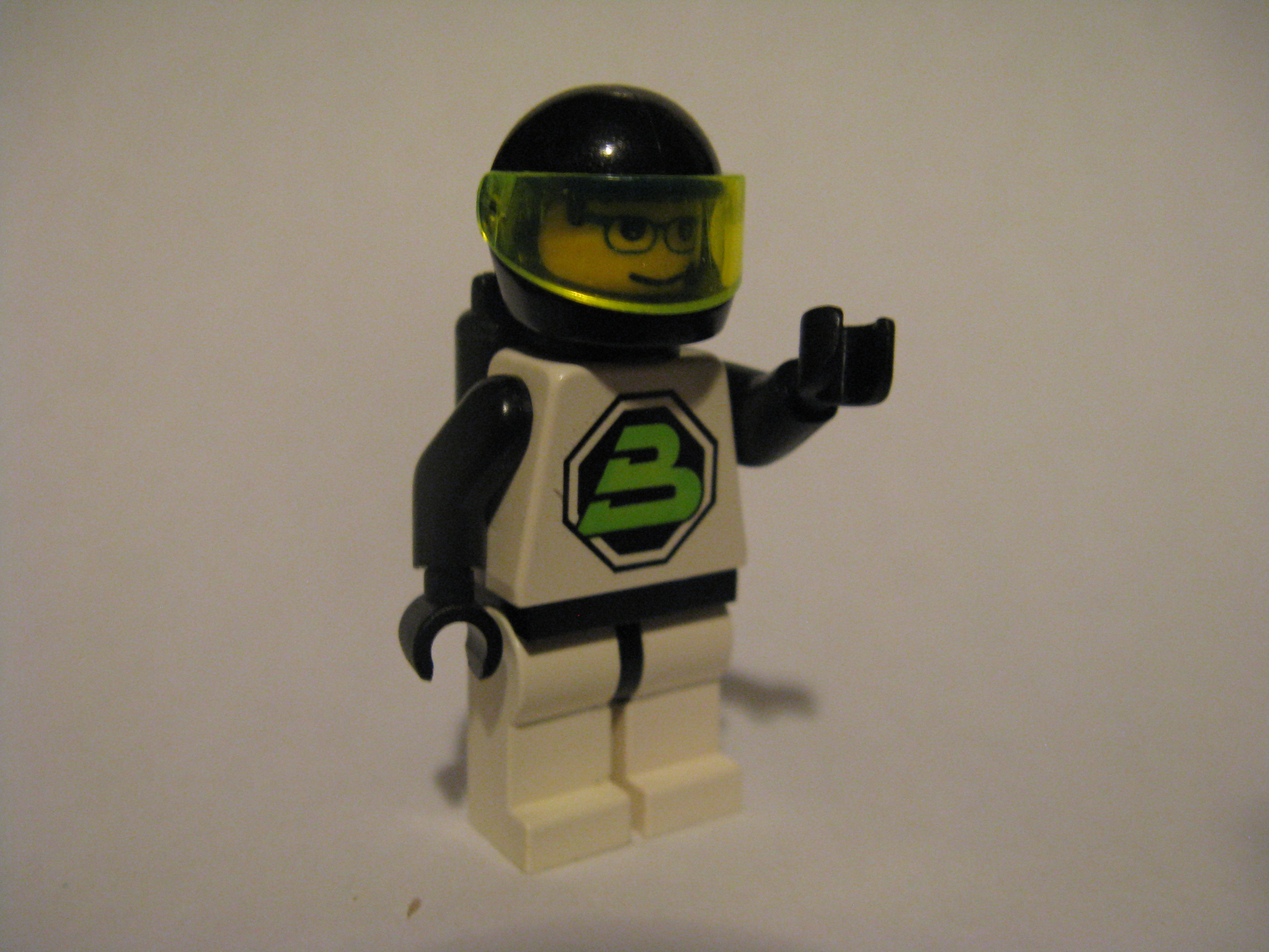 ensign_avery_istant.jpg