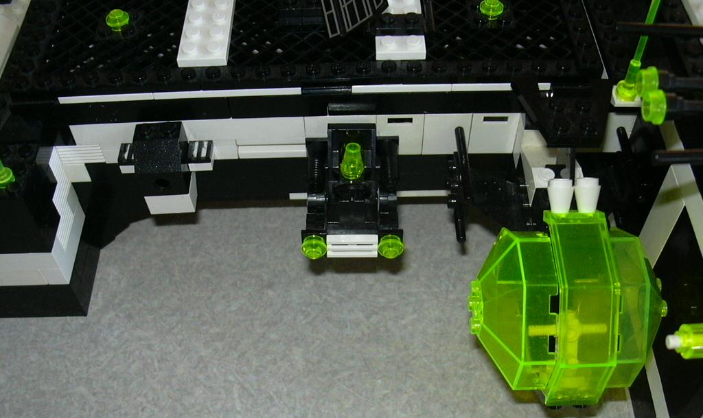 alphacenexterior_006.jpg