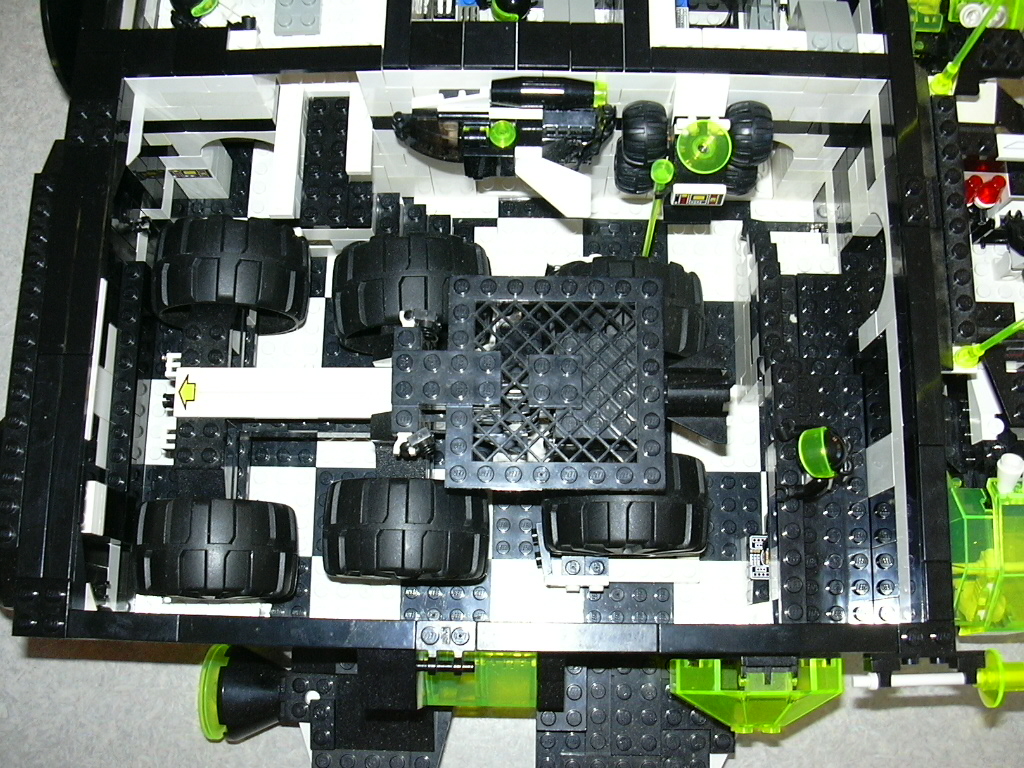 alphaceninterior_010.jpg