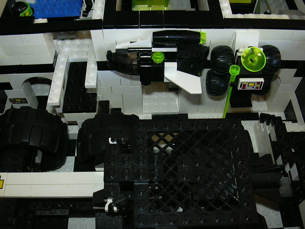 alphaceninterior_016.jpg