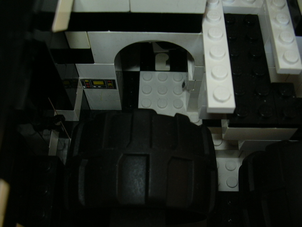 alphaceninterior_018.jpg