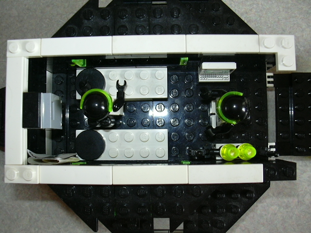 blacktron_fleet_024.jpg