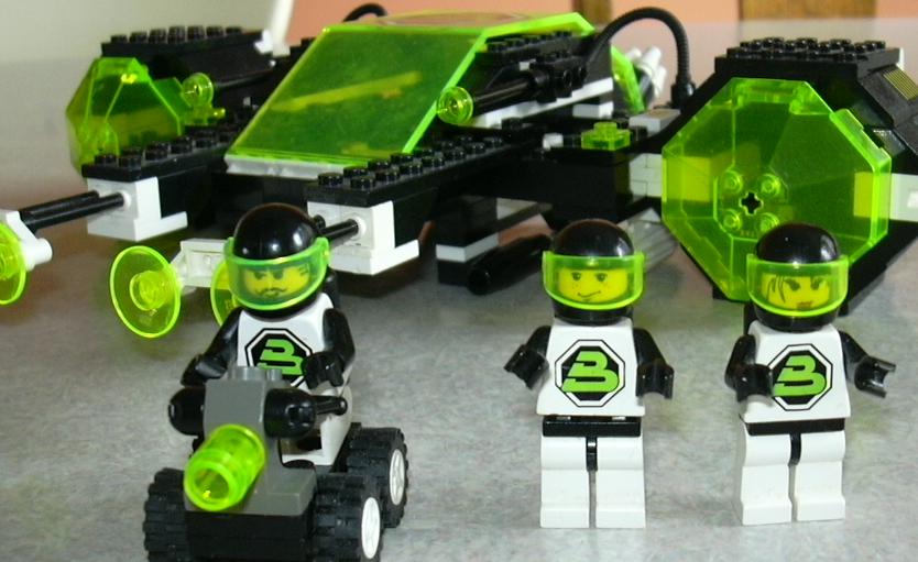 blacktron_fleet_035.jpg