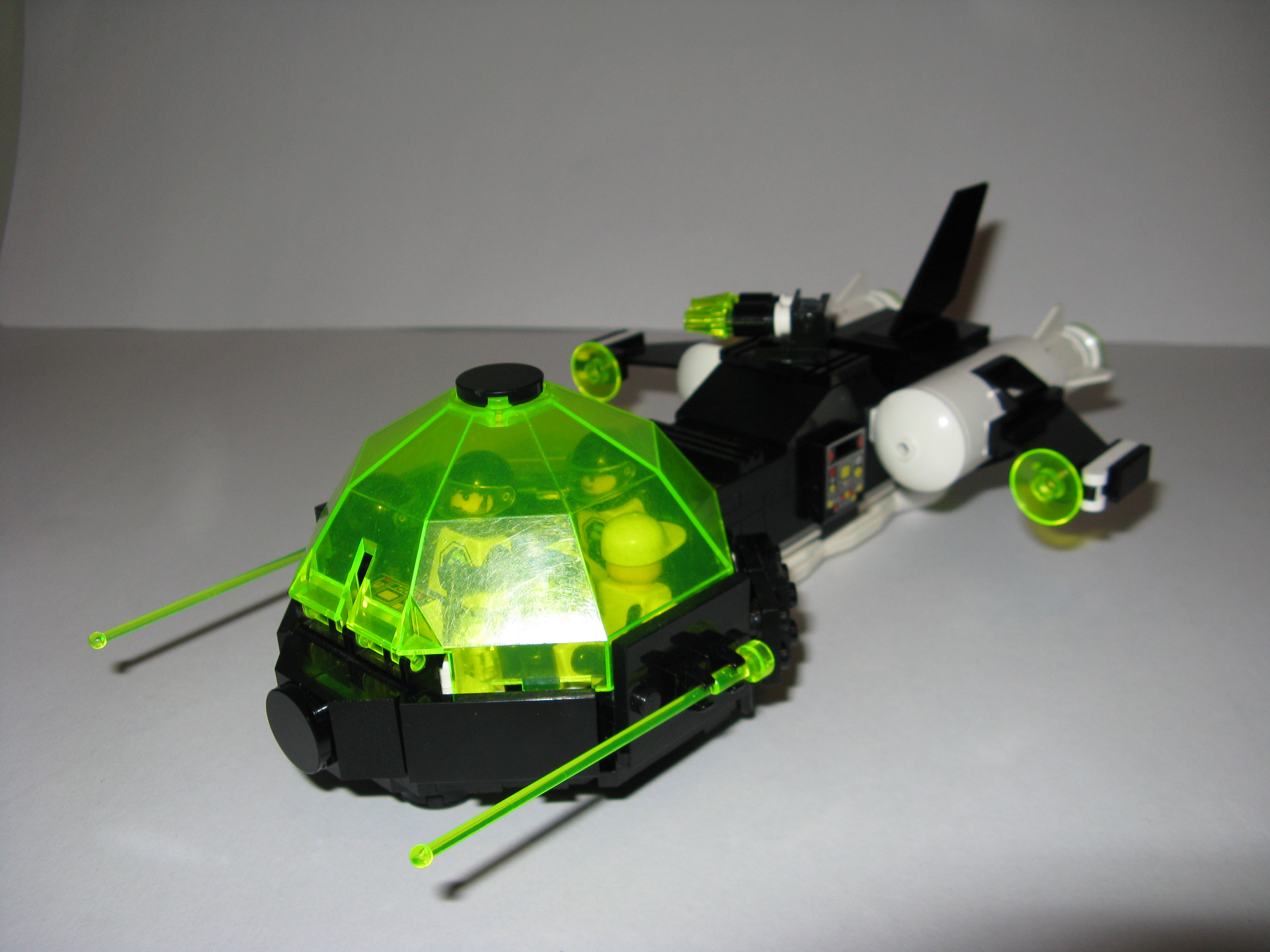 big_shuttle_01.jpg
