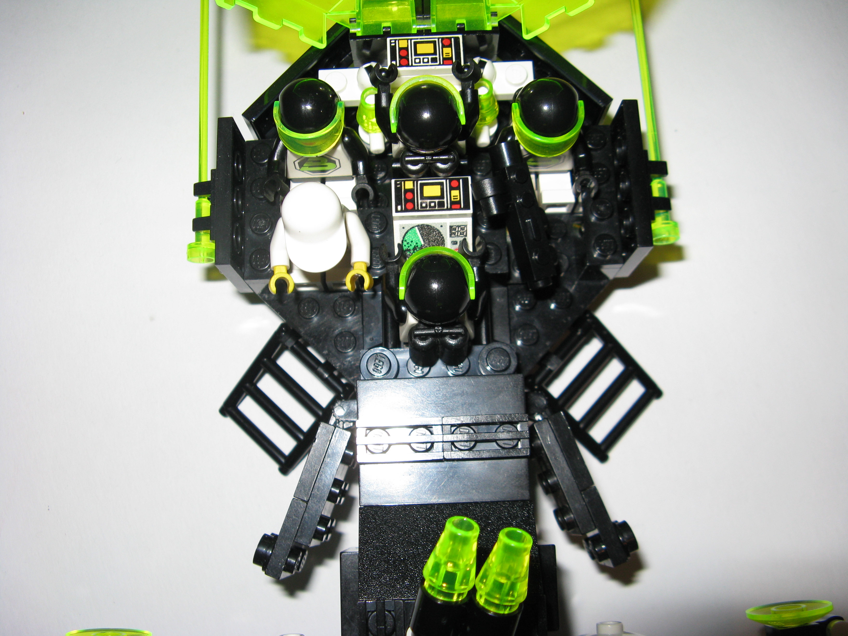 big_shuttle_04.jpg