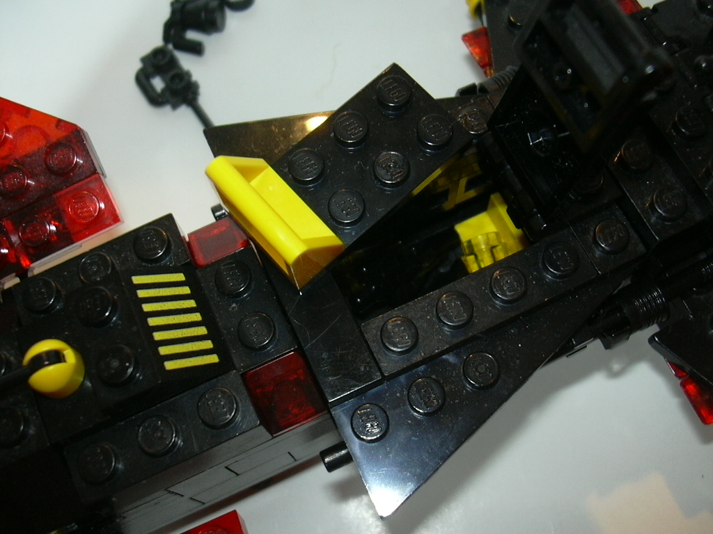 3_blacktron_08.jpg