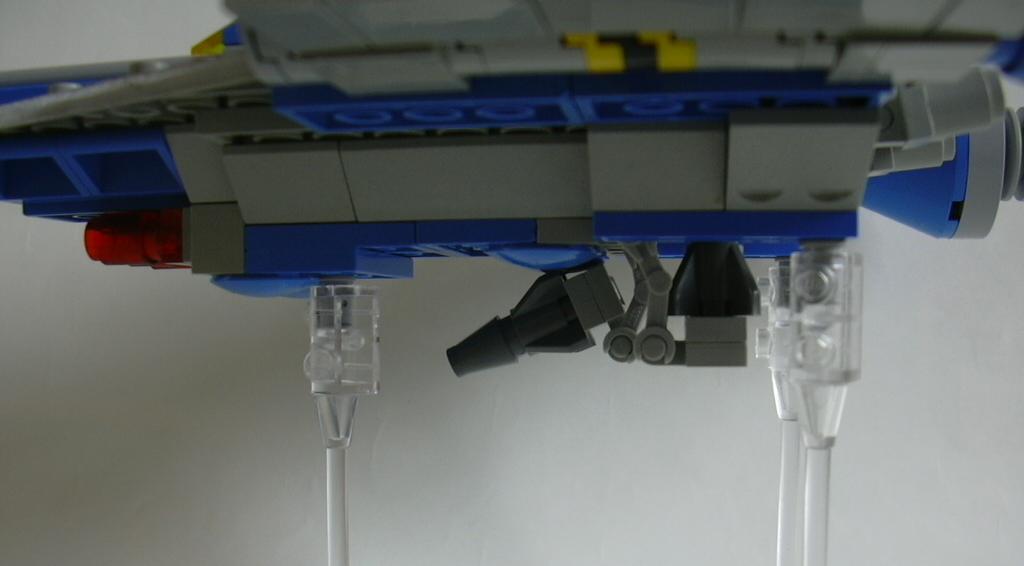 ll-444_galaxy_fighter_007.jpg