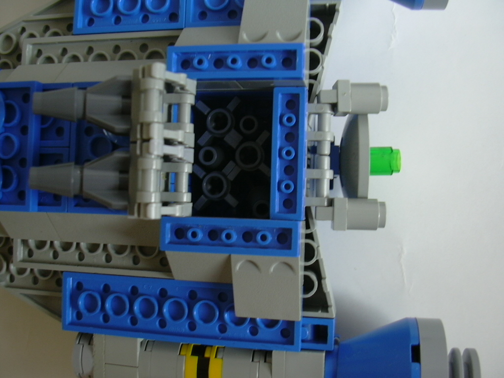 ll-444_galaxy_fighter_008.jpg