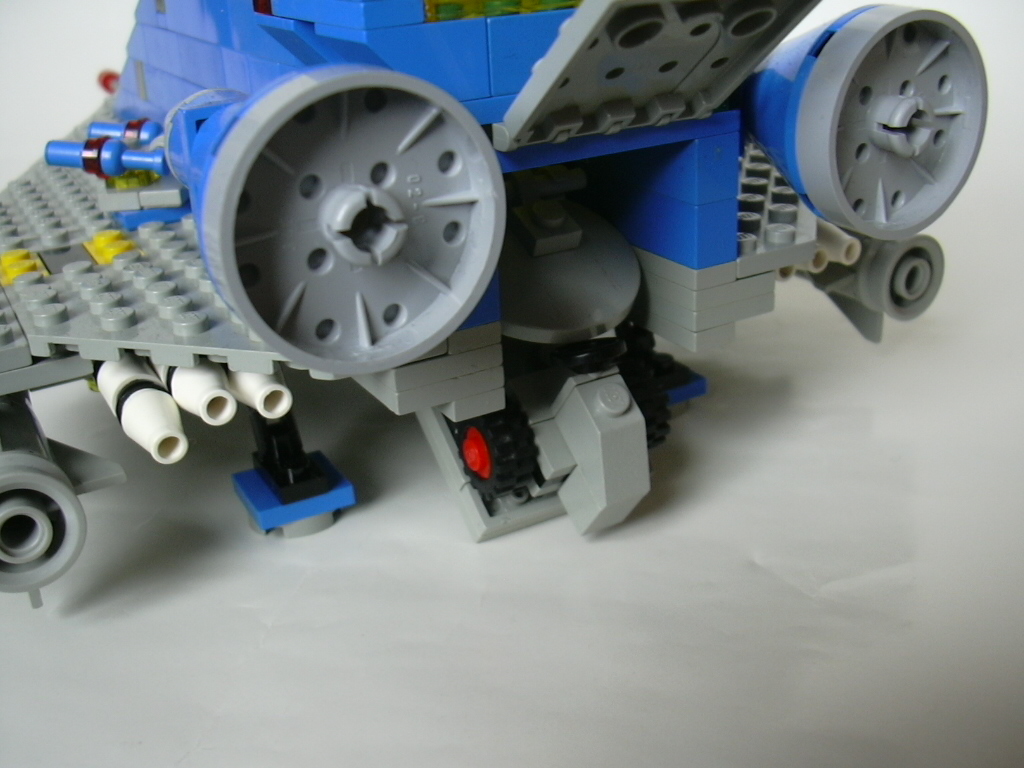 ll-468_universe_trekker_5.jpg