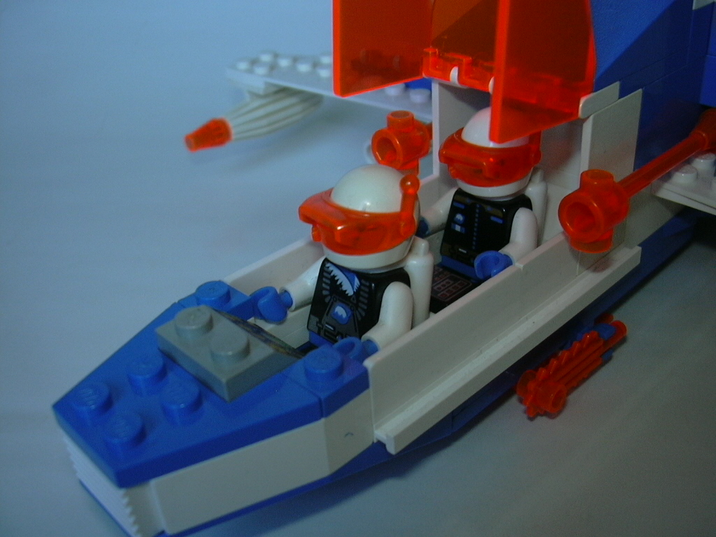 deep_freeze_courier_04.jpg